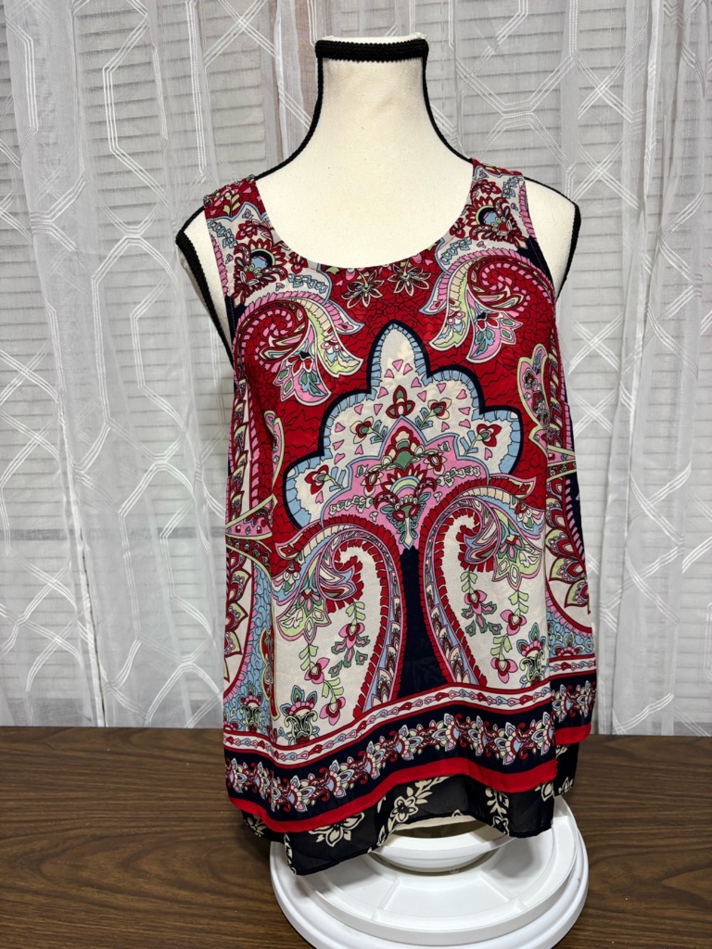 BILA Size Small Paisley Print Sleeveless Tank Top - Red 18p2p 24 L